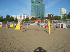 Стойки для пляжного волейбола с механизмом натяжения (с протекторами) - fgospostavki.ru - Тихорецк